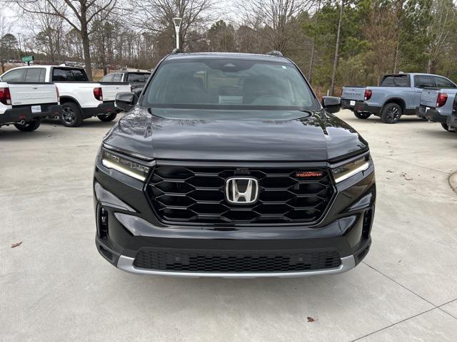 new 2025 Honda Pilot car, priced at $50,795