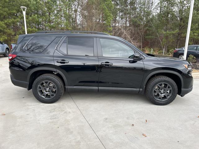 new 2025 Honda Pilot car, priced at $50,795