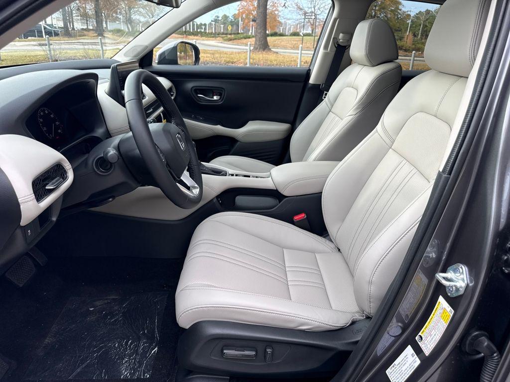 new 2026 Honda HR-V car, priced at $33,000