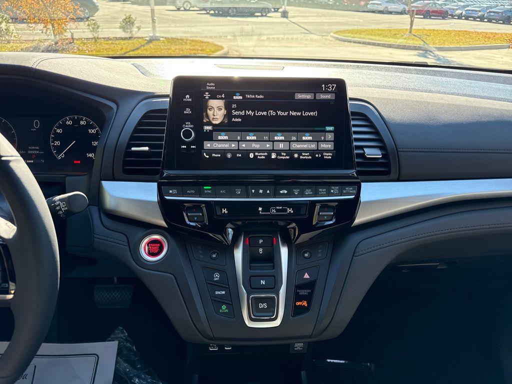 new 2026 Honda Odyssey car, priced at $45,845
