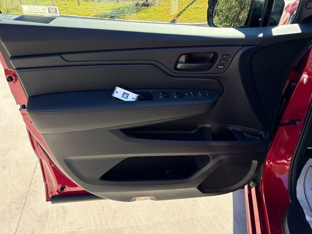 new 2026 Honda Odyssey car, priced at $45,845
