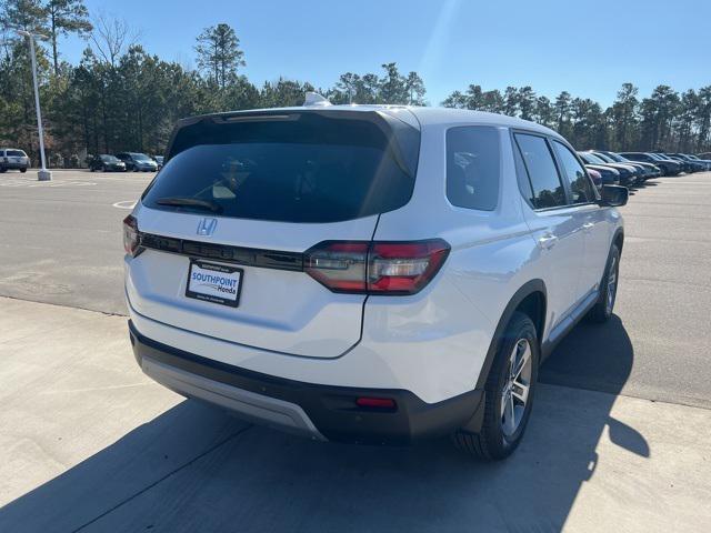 new 2025 Honda Pilot car, priced at $45,405