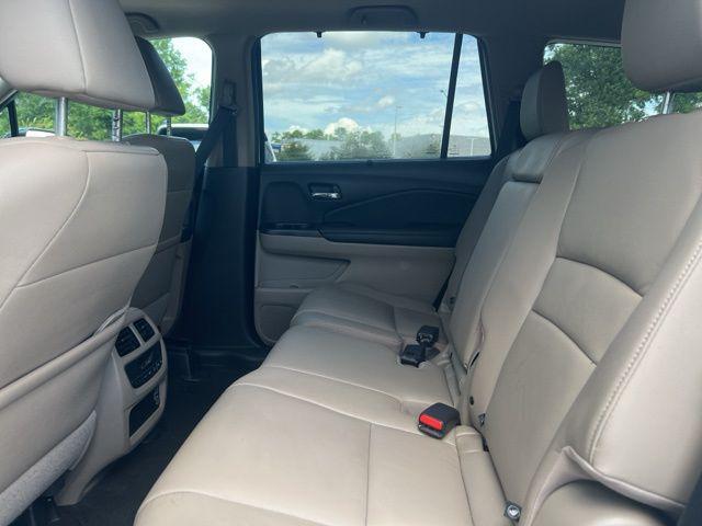used 2022 Honda Pilot car, priced at $29,081