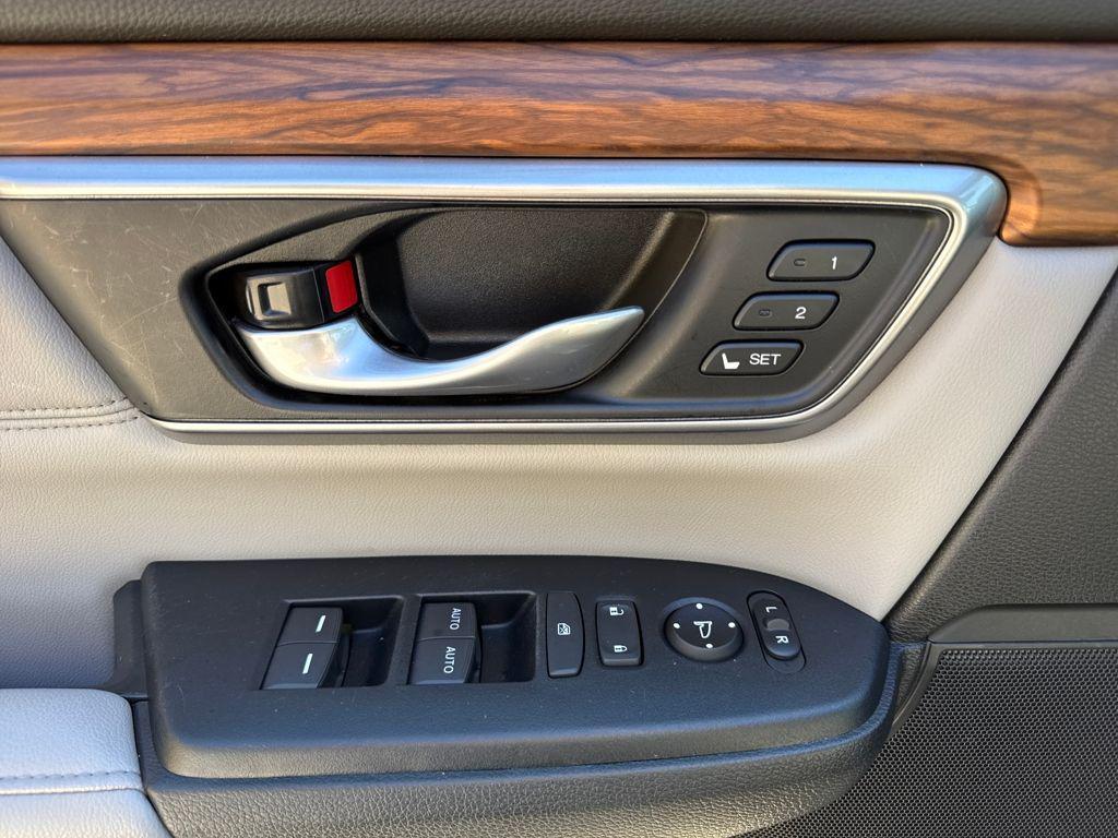 used 2022 Honda CR-V car, priced at $27,543