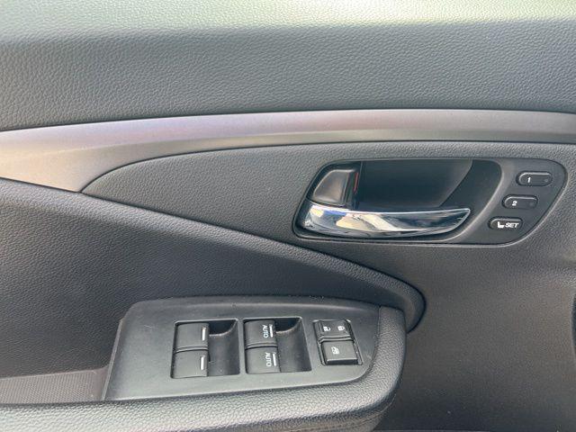 used 2022 Honda Pilot car, priced at $28,156