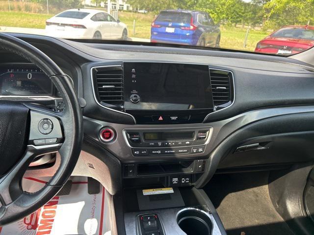 used 2022 Honda Pilot car, priced at $30,217