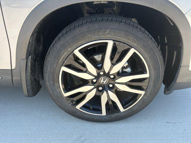 used 2022 Honda Pilot car, priced at $34,345