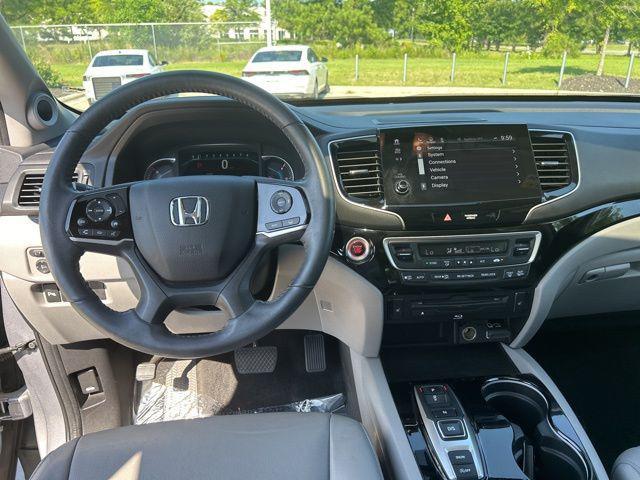 used 2022 Honda Pilot car, priced at $34,345