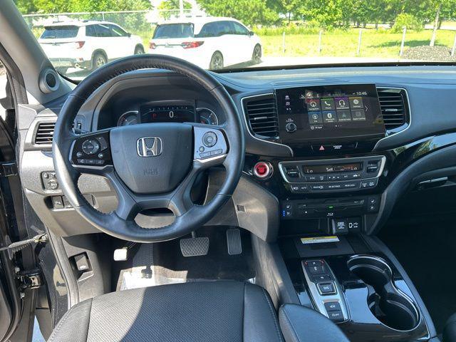 used 2022 Honda Pilot car, priced at $37,797