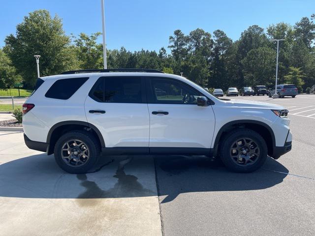 new 2025 Honda Pilot car, priced at $50,950