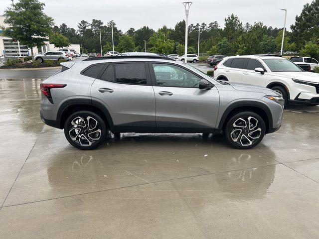 used 2025 Chevrolet Trax car, priced at $26,104