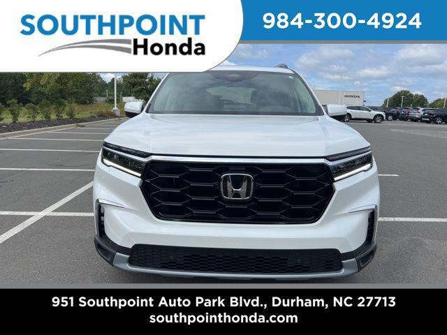 new 2025 Honda Pilot car, priced at $54,300