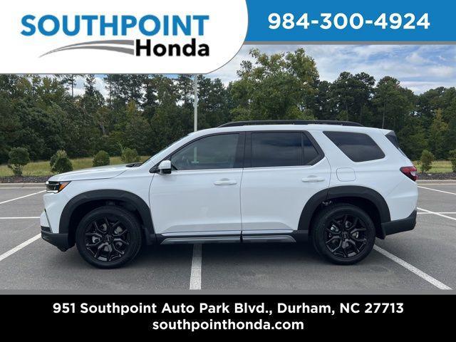 new 2025 Honda Pilot car, priced at $54,300