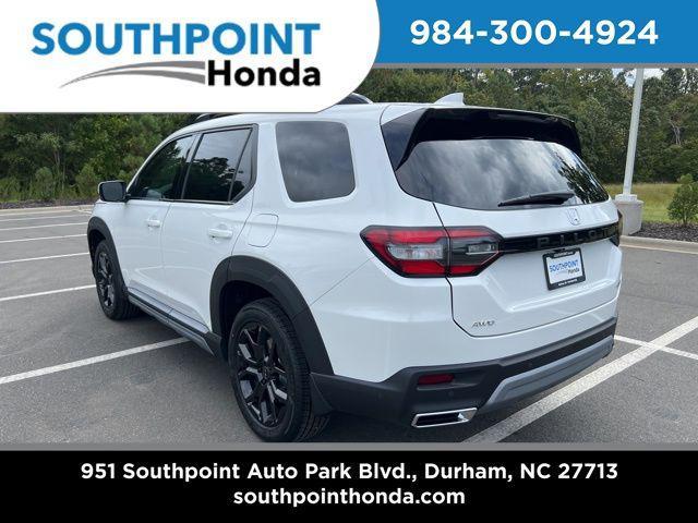 new 2025 Honda Pilot car, priced at $54,300