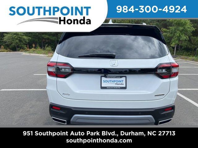 new 2025 Honda Pilot car, priced at $54,300
