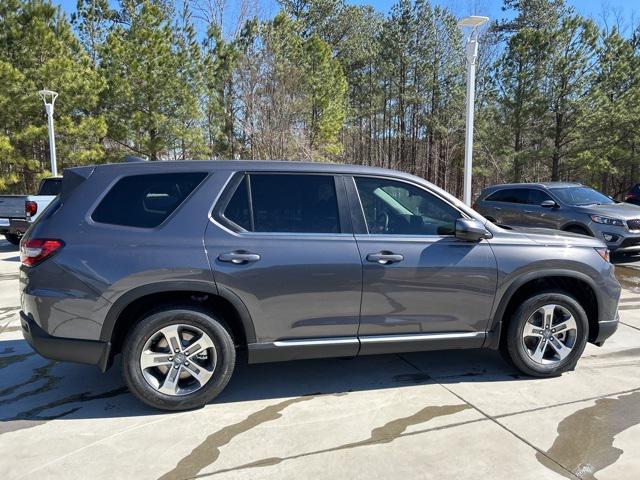 new 2025 Honda Pilot car, priced at $46,430