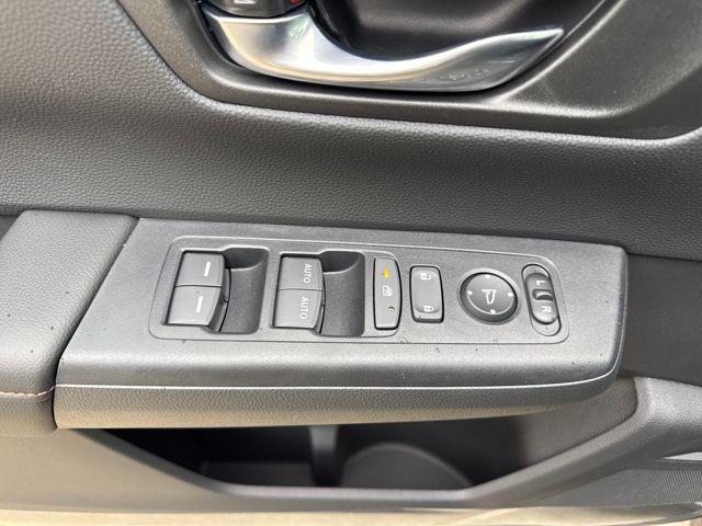 new 2026 Honda CR-V Hybrid car, priced at $40,250