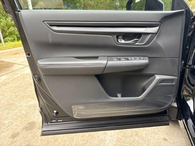 new 2026 Honda CR-V Hybrid car, priced at $40,250