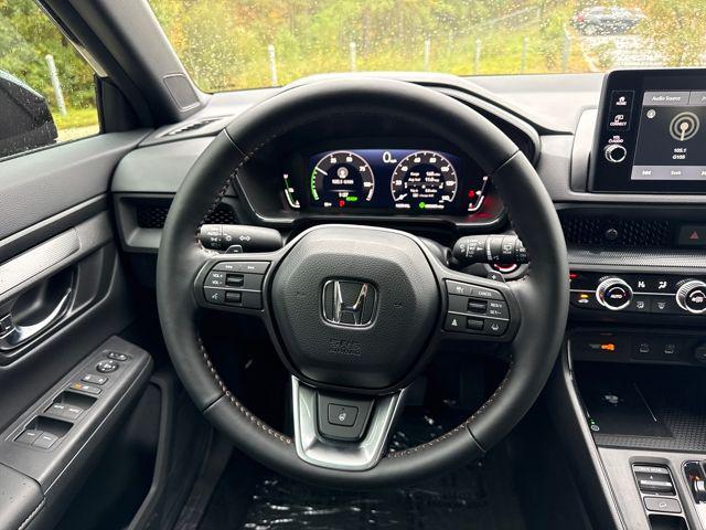 new 2026 Honda CR-V Hybrid car, priced at $40,250