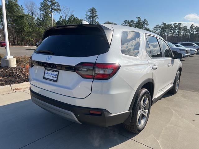 new 2025 Honda Pilot car, priced at $47,450