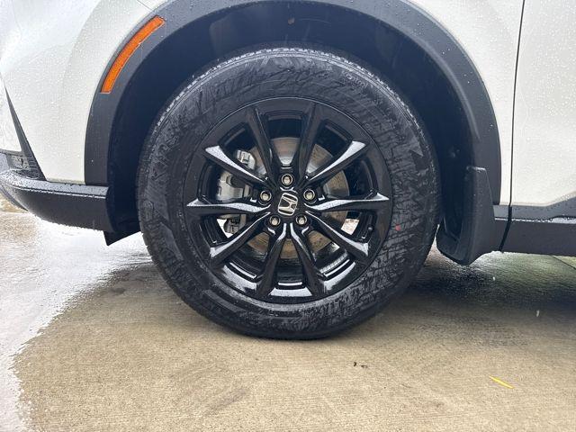 new 2026 Honda CR-V Hybrid car, priced at $40,630