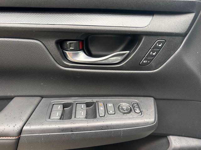 new 2026 Honda CR-V Hybrid car, priced at $40,630