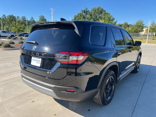 new 2025 Honda Pilot car, priced at $46,995