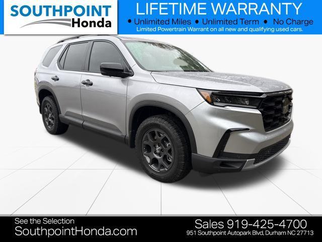 new 2025 Honda Pilot car, priced at $50,895