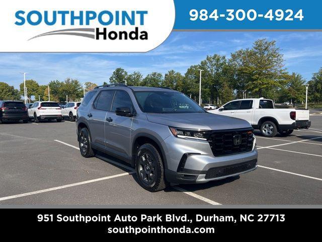 new 2025 Honda Pilot car, priced at $50,895