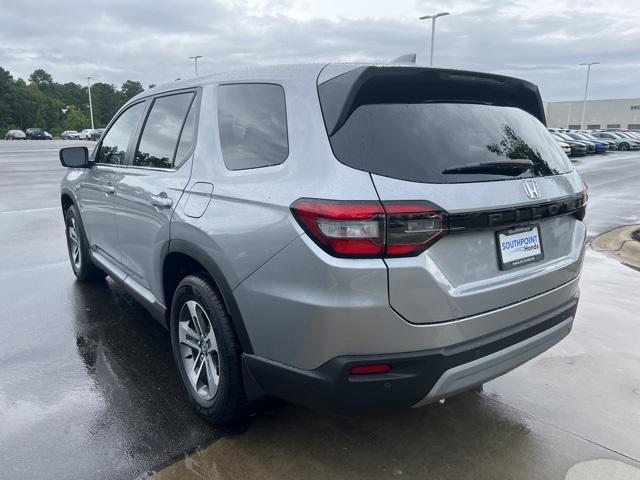 new 2025 Honda Pilot car, priced at $44,895