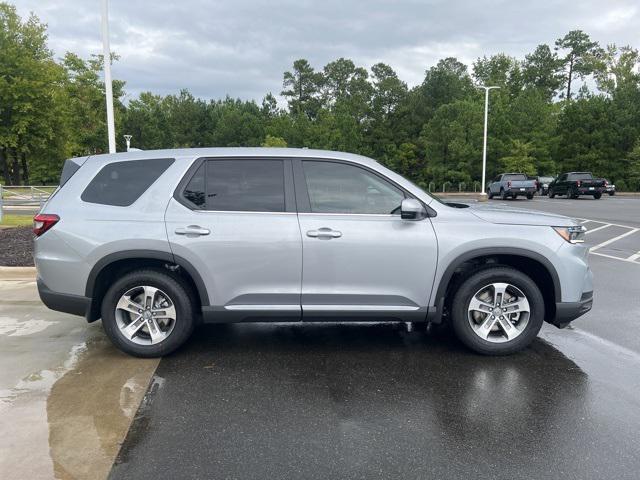 new 2025 Honda Pilot car, priced at $44,895