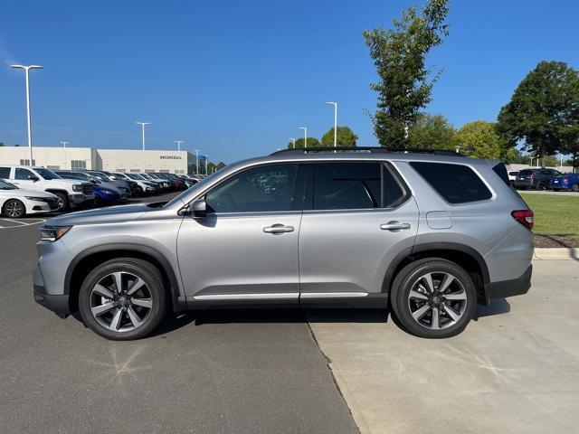 new 2025 Honda Pilot car, priced at $50,695