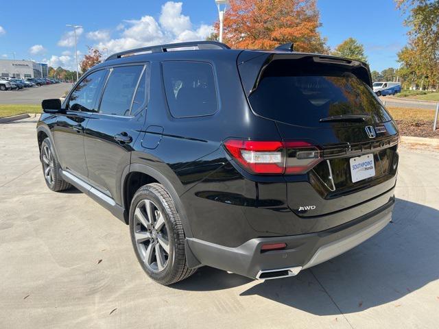 new 2025 Honda Pilot car, priced at $50,995