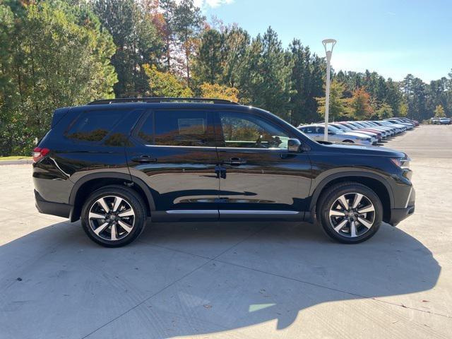 new 2025 Honda Pilot car, priced at $50,995