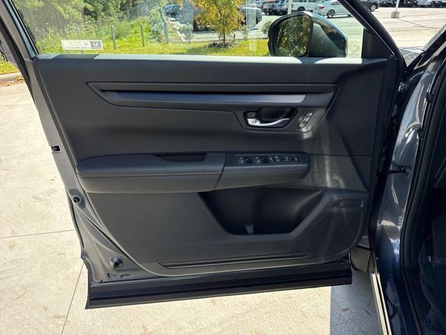 new 2026 Honda CR-V Hybrid car, priced at $40,175