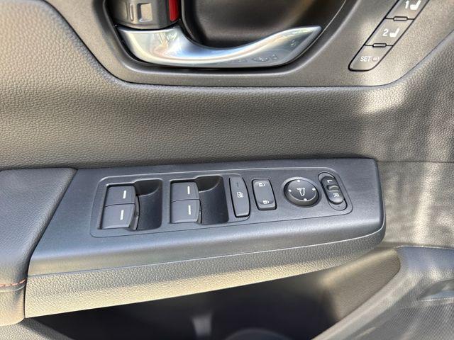 new 2026 Honda CR-V Hybrid car, priced at $40,175