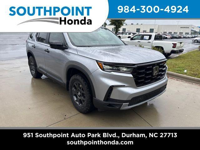new 2025 Honda Pilot car, priced at $50,895
