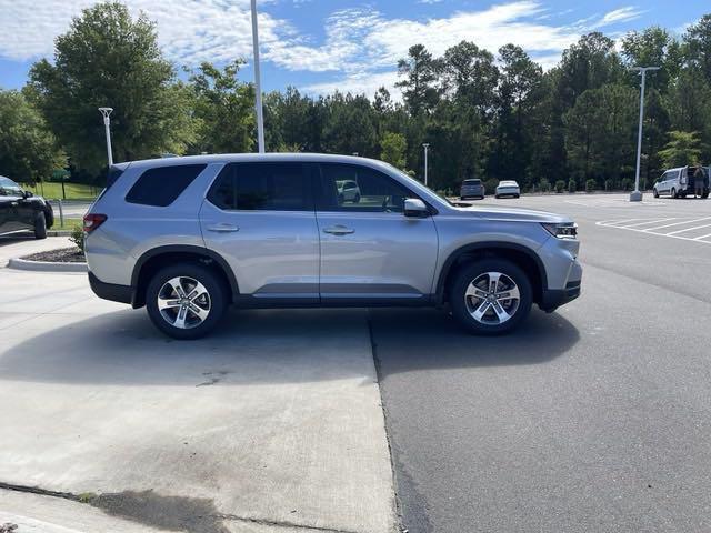 new 2025 Honda Pilot car, priced at $46,695