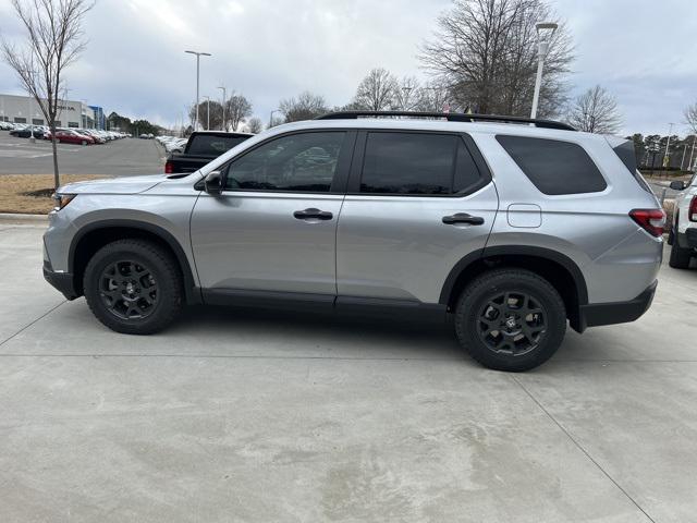 new 2025 Honda Pilot car, priced at $50,795