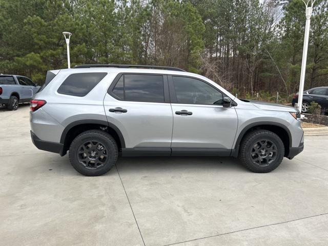 new 2025 Honda Pilot car, priced at $50,795