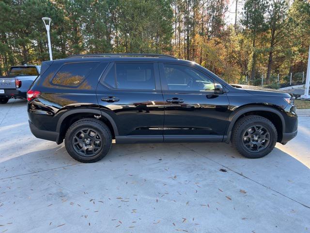 new 2025 Honda Pilot car, priced at $50,795