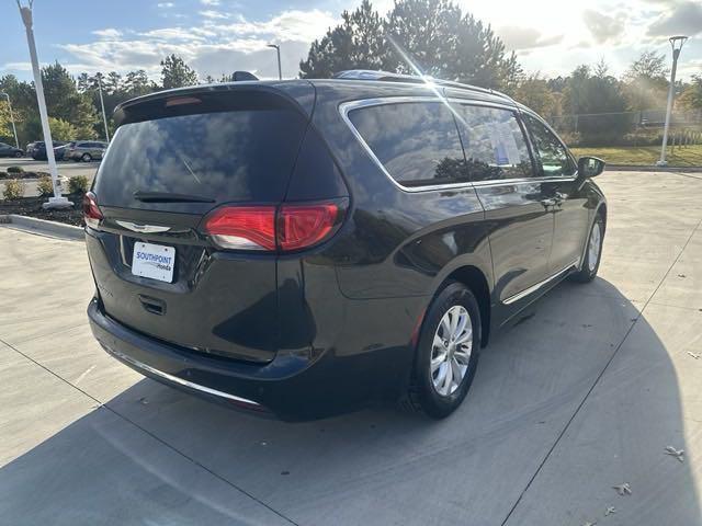 used 2019 Chrysler Pacifica car, priced at $12,427