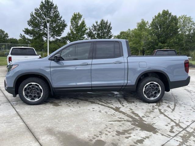 new 2024 Honda Ridgeline car, priced at $43,990