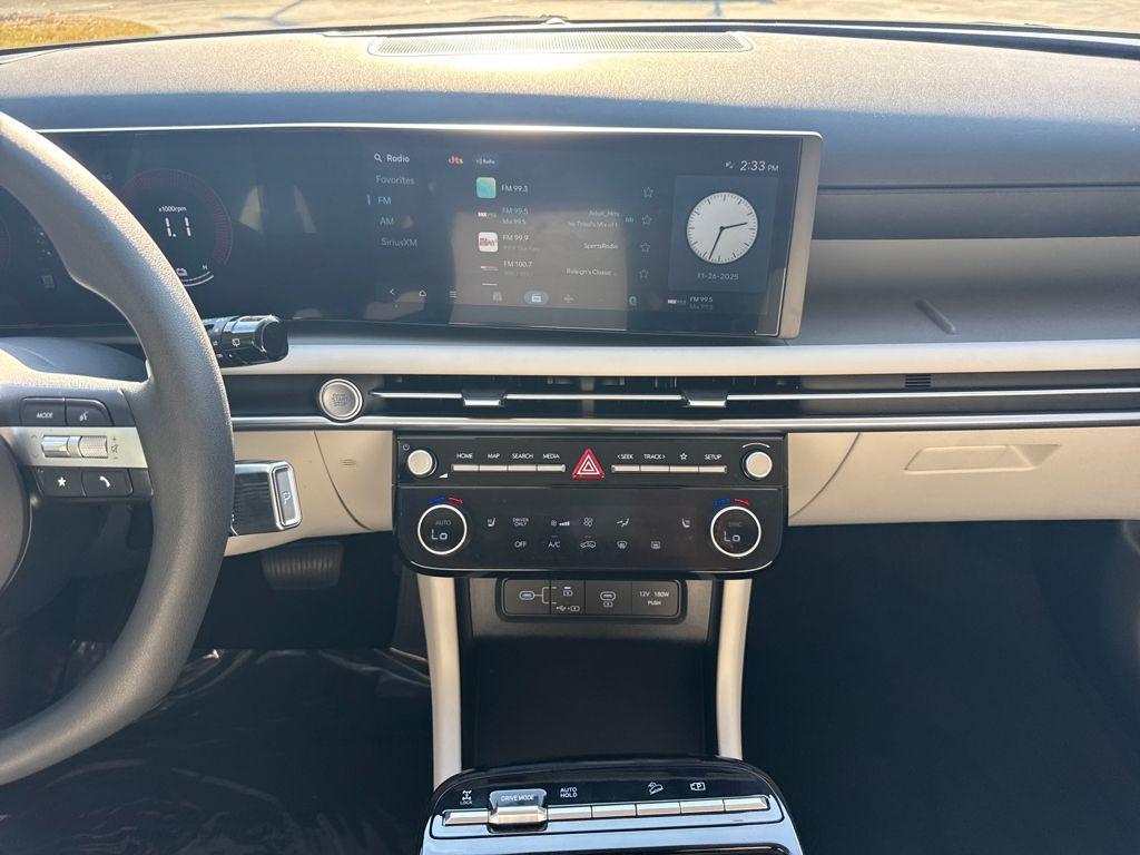 used 2025 Hyundai TUCSON Hybrid car, priced at $27,584