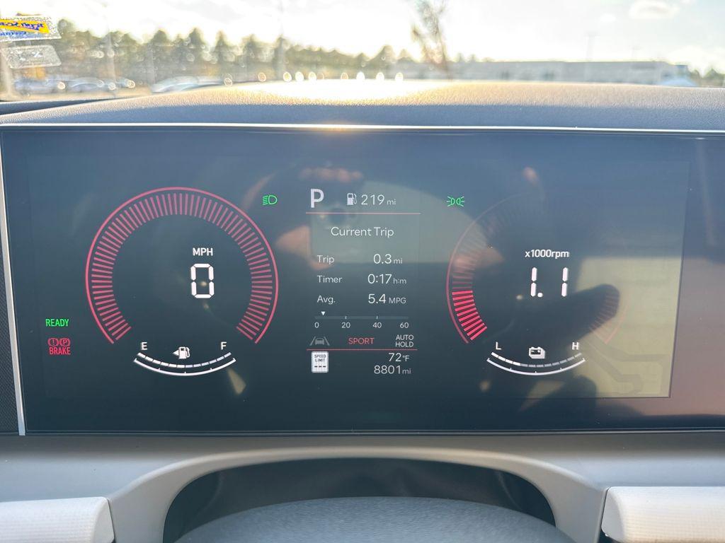 used 2025 Hyundai TUCSON Hybrid car, priced at $27,584