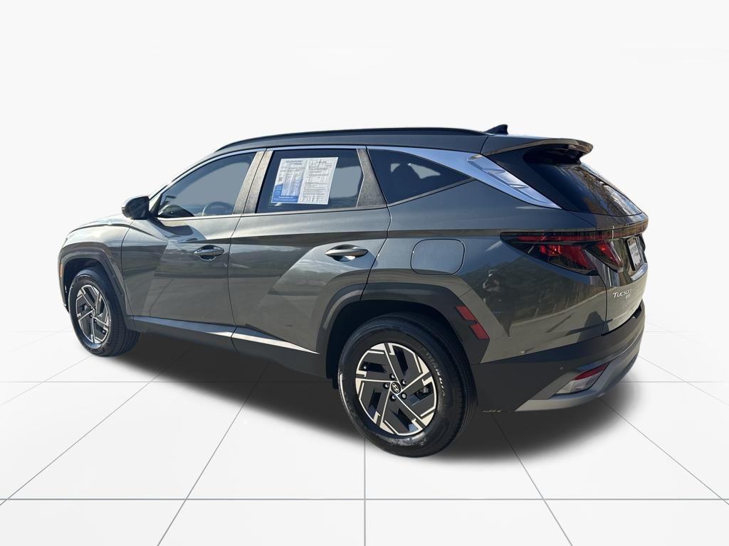 used 2025 Hyundai TUCSON Hybrid car, priced at $27,584