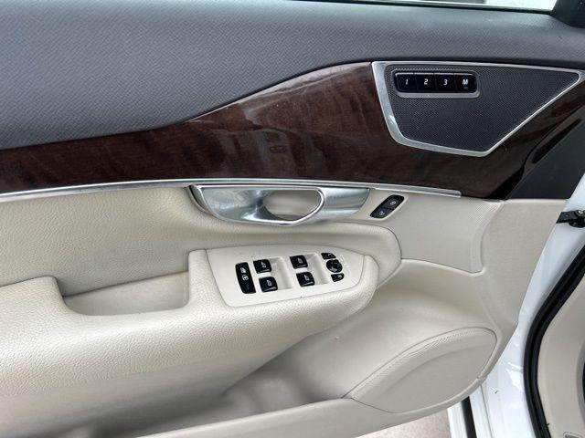 used 2019 Volvo XC90 car, priced at $21,059