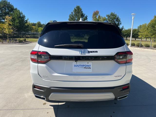 new 2025 Honda Pilot car, priced at $51,450