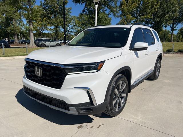 new 2025 Honda Pilot car, priced at $51,450