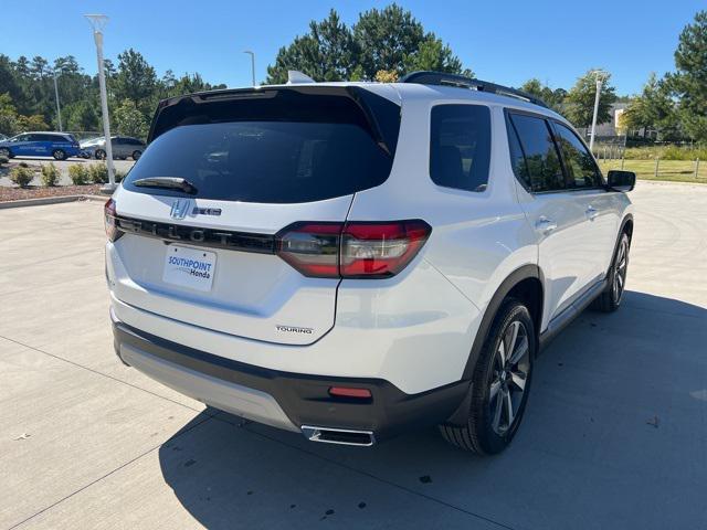 new 2025 Honda Pilot car, priced at $51,450